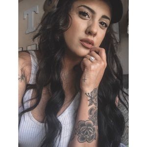 Meet your Posher, Tessa